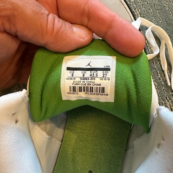 Jordan 3 Retro color Chlorophyll size 9 - Picture 11 of 13